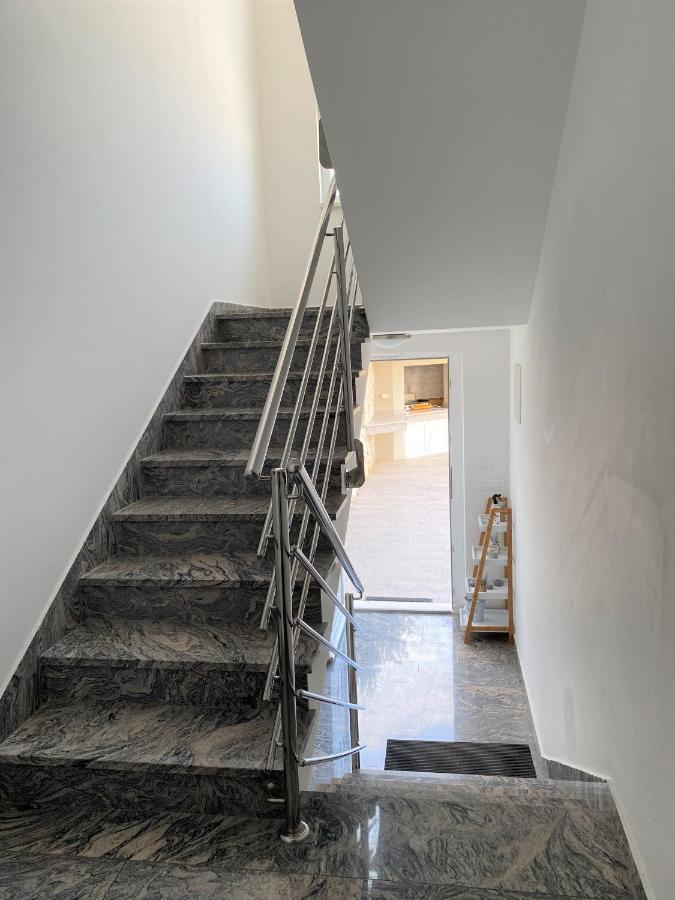 Apartments Carpe Diem Primosten Bagian luar foto