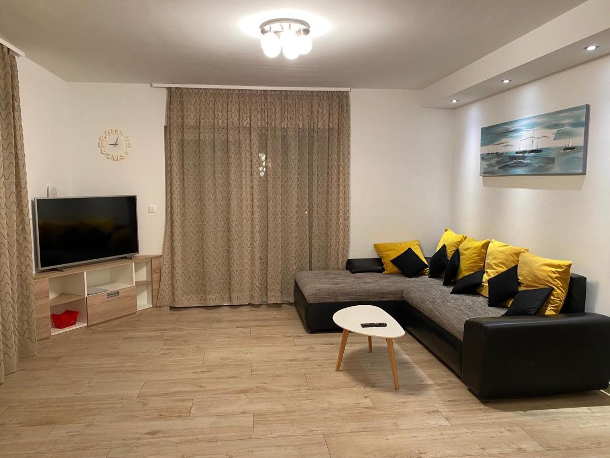 Apartments Carpe Diem Primosten Bagian luar foto