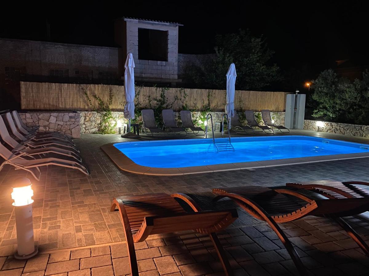 Apartments Carpe Diem Primosten Bagian luar foto