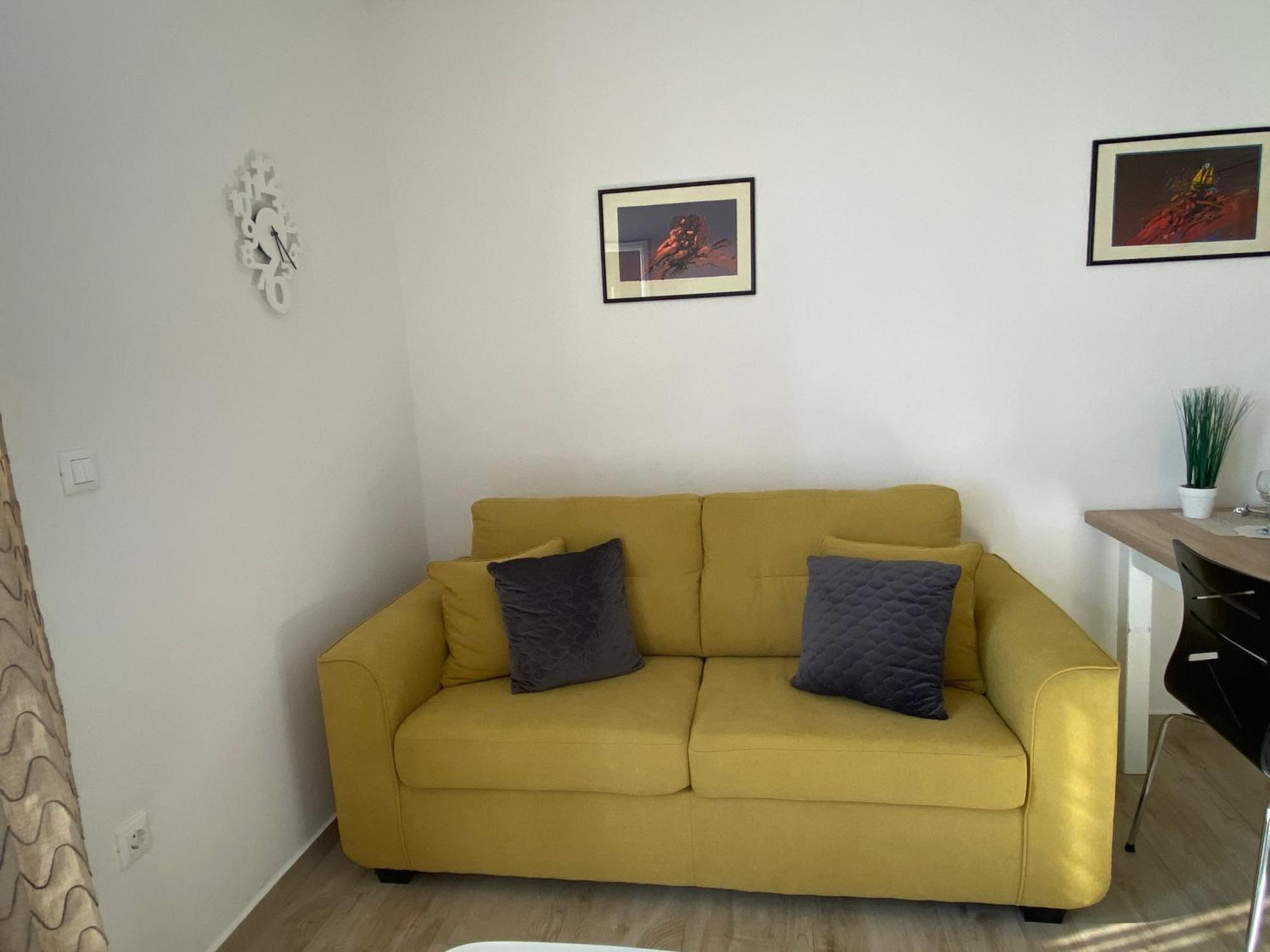 Apartments Carpe Diem Primosten Ruang foto